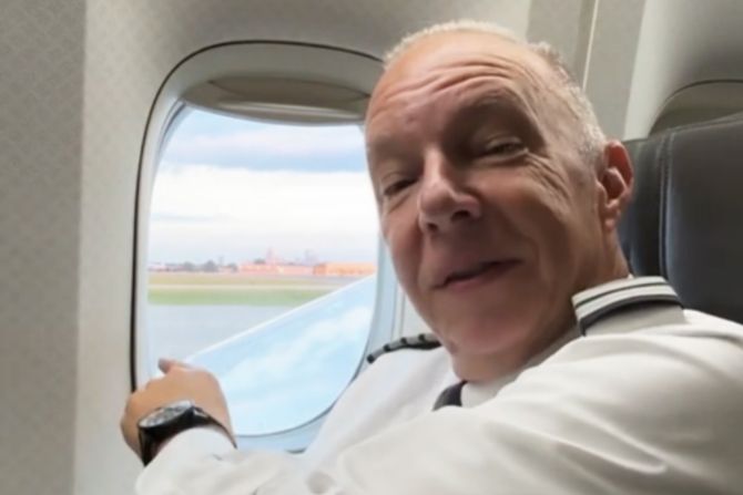 Okrugli prozori na avionu Okrugli prozori na avionu