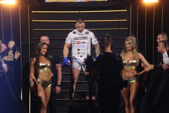 KSW 100, Gljivice Poljska , Darko Stošić KSW 100, Gljivice Poljska , Darko Stošić