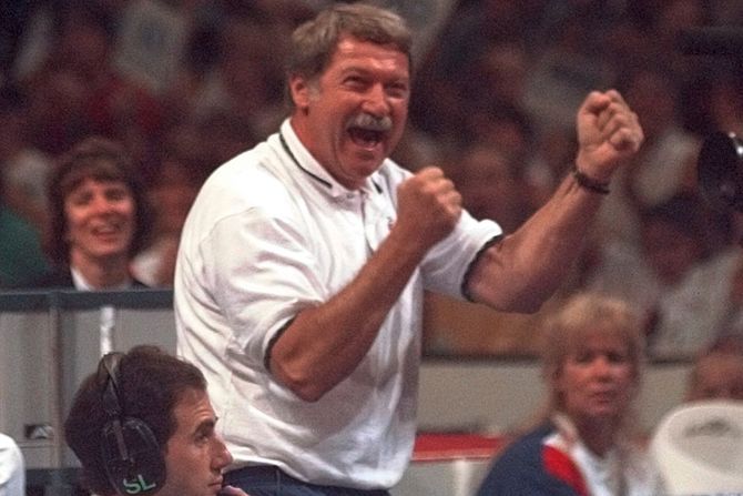 Bela Karolyi, Bela Karolji