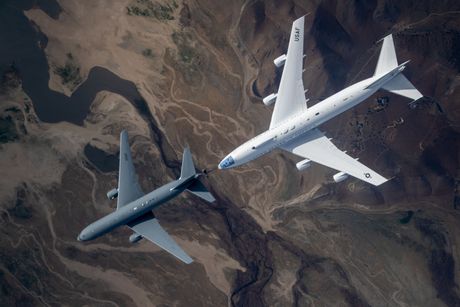 US `Doomsday Plane` Spotted Being Tested Over California US `Doomsday Plane` Spotted Being Tested Over California