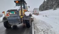 Zbog snežne mećave oglasili se i "Putevi Užice": Uveli zabranu saobraćaja za teretnjake