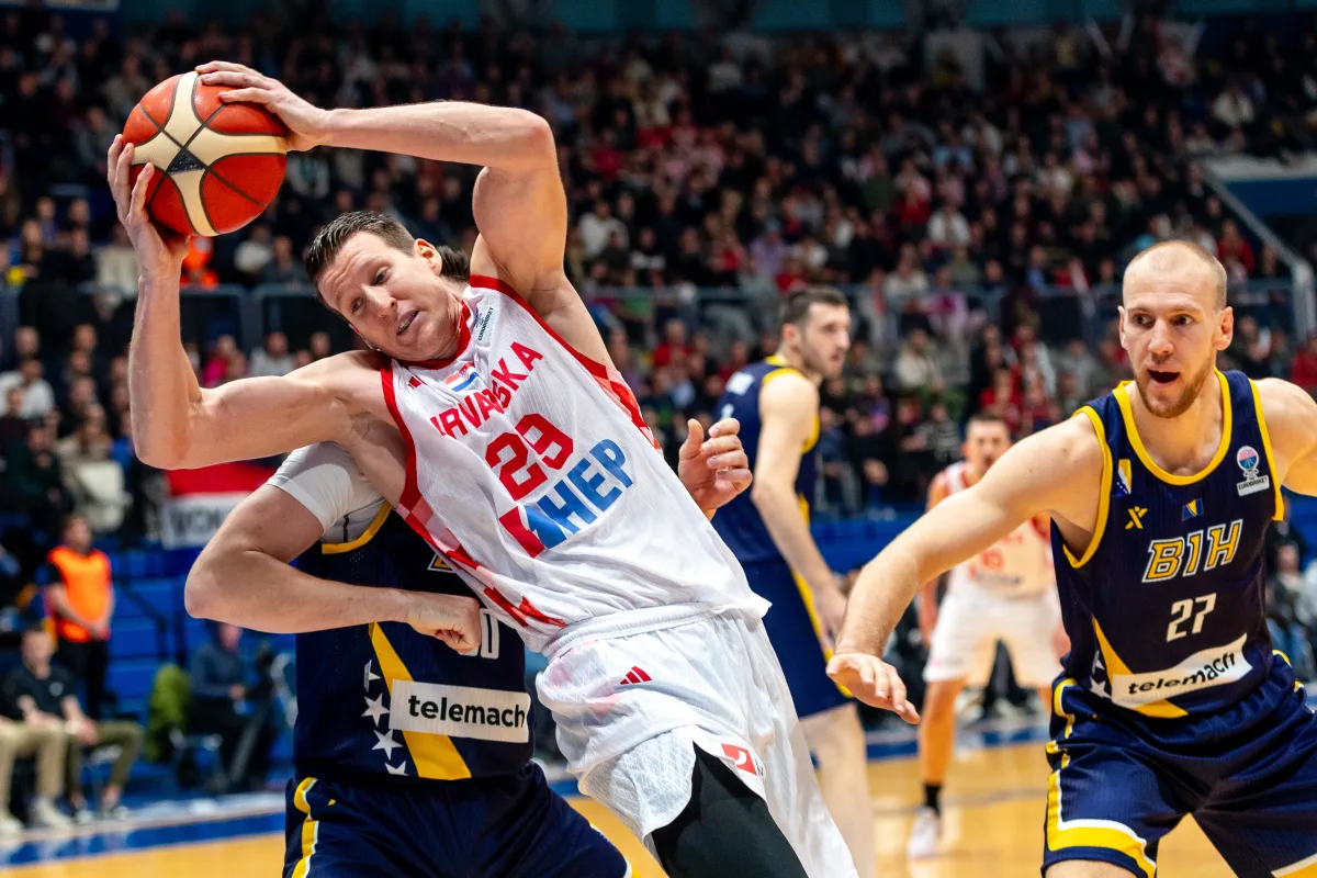 Hrvat u centru skandala: Bivši MVP ABA lige objavio knjigu Adolfa Hitlera, pa sve obrisao uz veliko izvinjenje