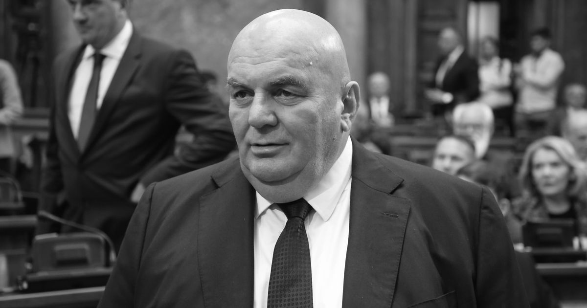 Preminuo Dragan Marković Palma