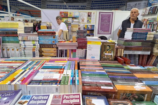 Pisac Branislav Janković otvorio Sajam knjiga u Nišu Pisac Branislav Janković otvorio Sajam knjiga u Nišu