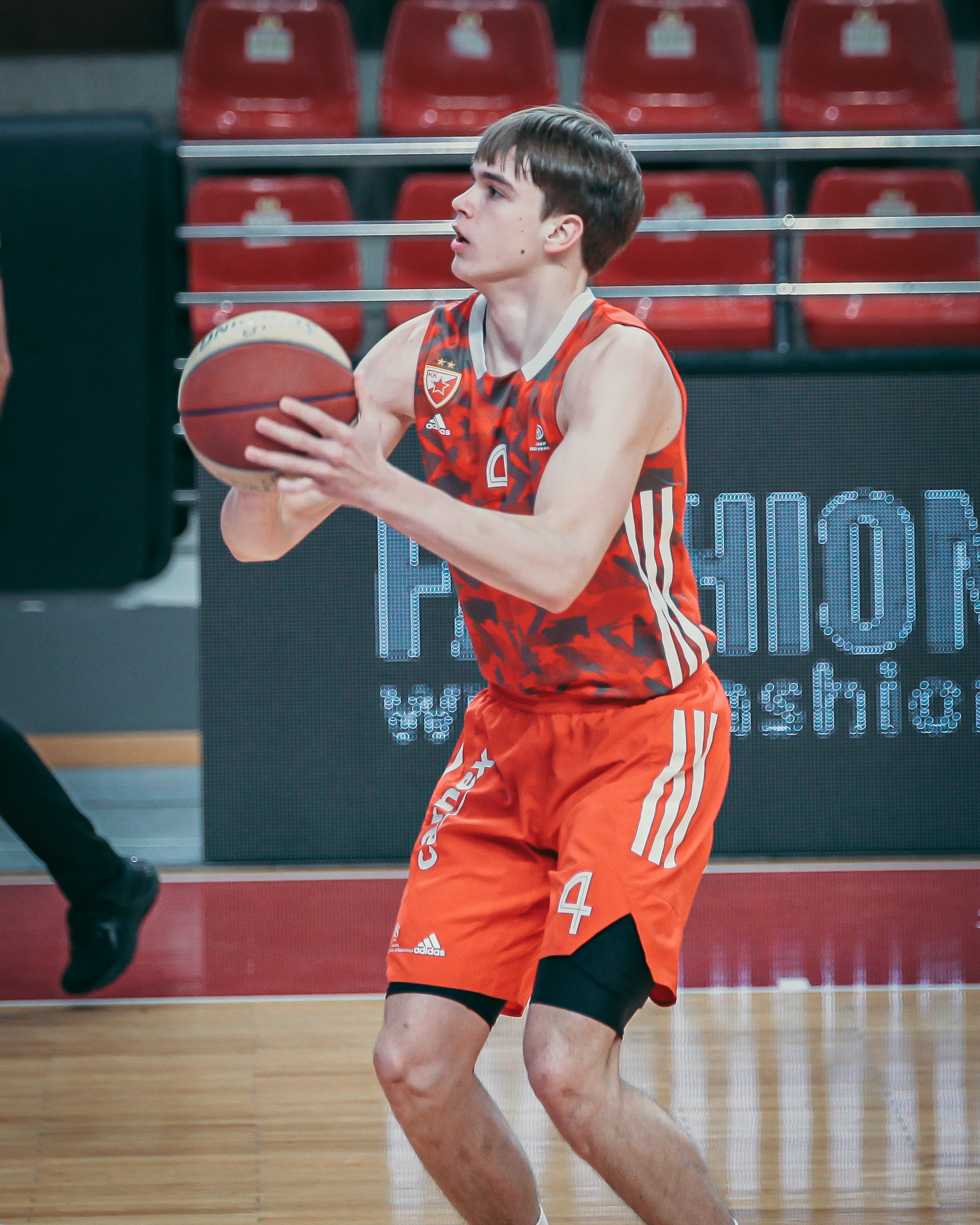 Veliki talenat Zvezde ostaje na koledžu, neće se vratiti u Srbiju ni naredne sezone