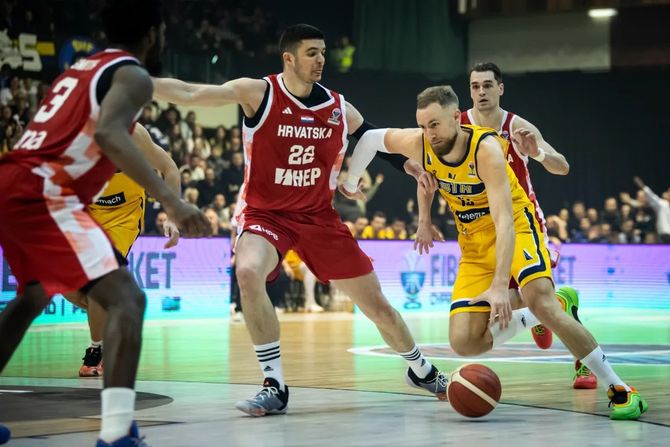 Košarkaška reprezentacija Bosne i Hercegovine, Košarkaška reprezentacija Hrvatske, Džanan Musa, Mario Hezonja