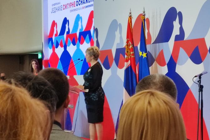 Elvira Kovač Elvira Kovač