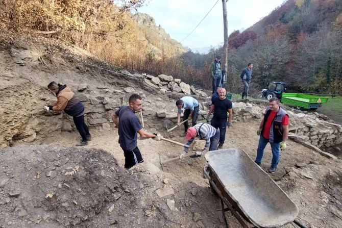 Arheološki radovi u porti manastira Pustinja