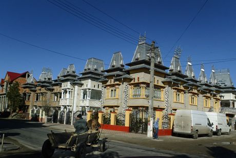 Selo Buzesku, Rumunija