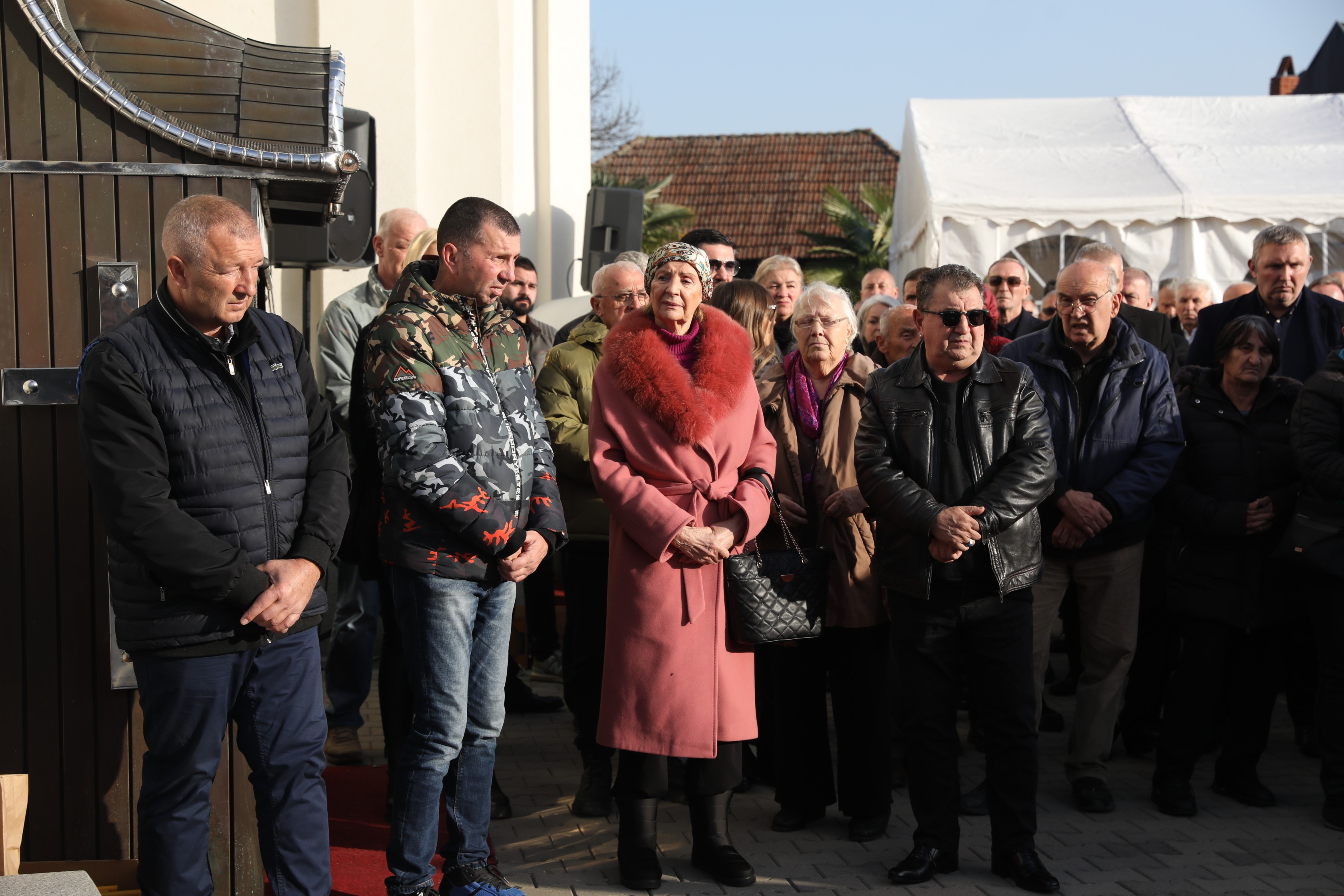 "Nisam mogla da se vratim" Čuvena pevačica za vreme bombardovanja nije bila u Srbiji: "Pevala sam Vidovdan"