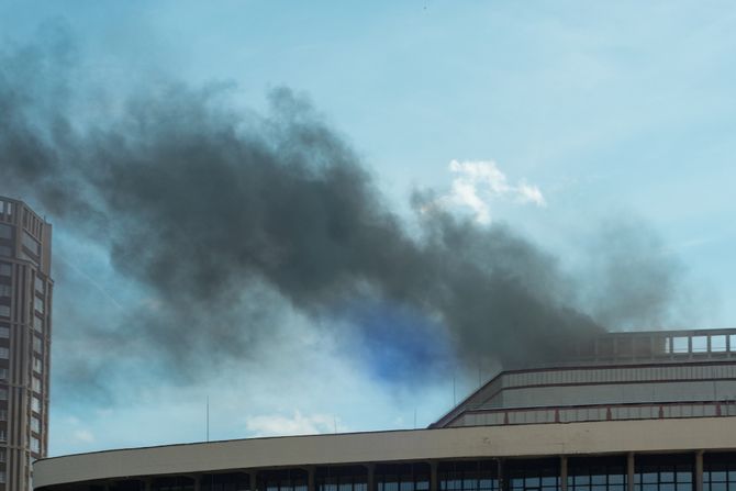 Požar dim zgrada krov