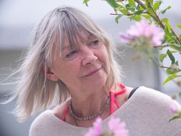 Putovanja, starija žena, turisti, solo putovanja