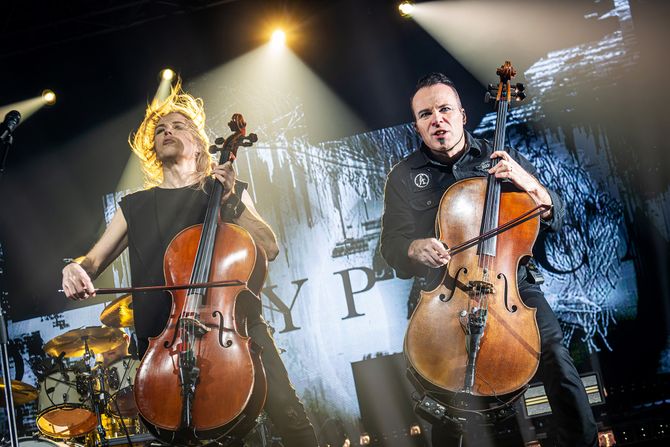 Apocalyptica, Hangar