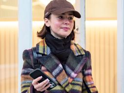 Lili Kolins, Emili u Parizu