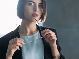 Mlada poslovna žena