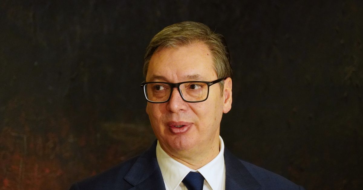 Oglasio se Vučić: 