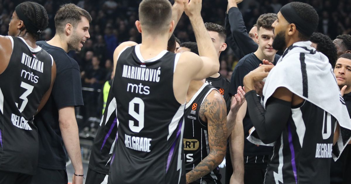 Partizan se javio posle poraza od Efesa: Crno-beli na engleskom poslali moćnu poruku navijačima i igračima