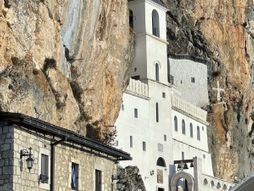 Sloboda Mićalović, Sloboda Mićalović na Ostrogu