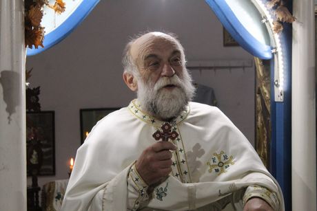 Sveštenik Grozdan Gajić, selo Oglađenovac