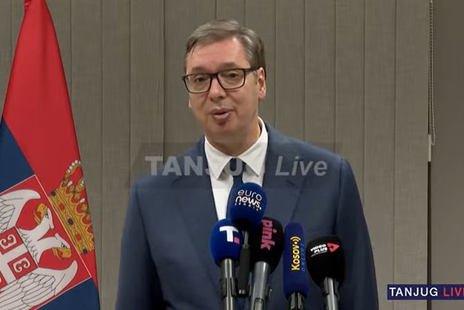 Aleksandar Vučić, Brisel