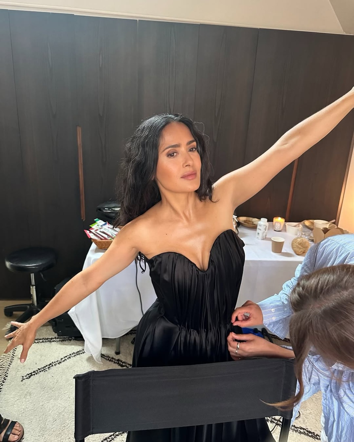 Salma Hajek postala baka! Glumica sa ponosom pokazala unuka, ime svi komentarišu
