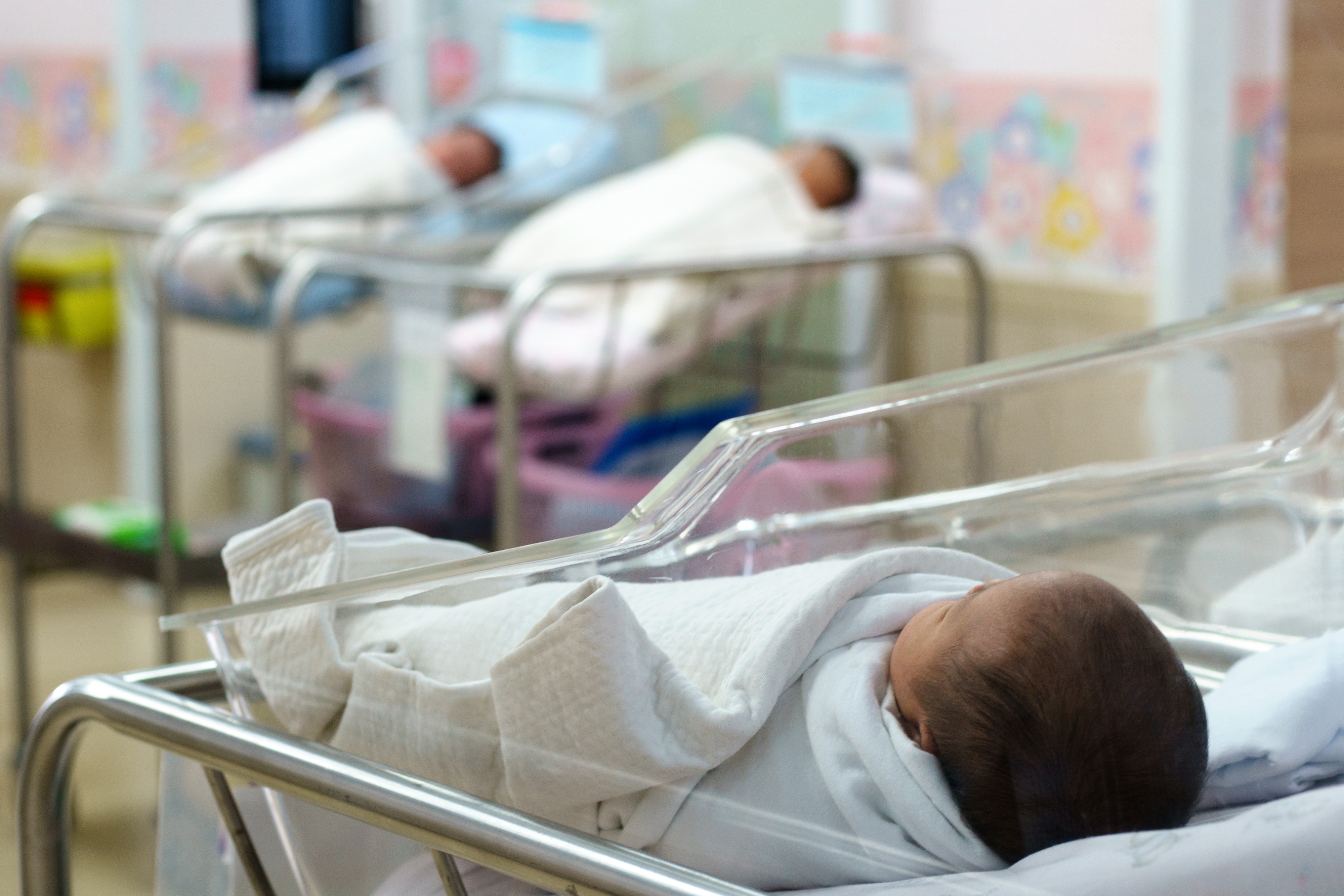 Lepe vesti u Nišu: Na svet stiglo 13 devojčica i 15 dečaka