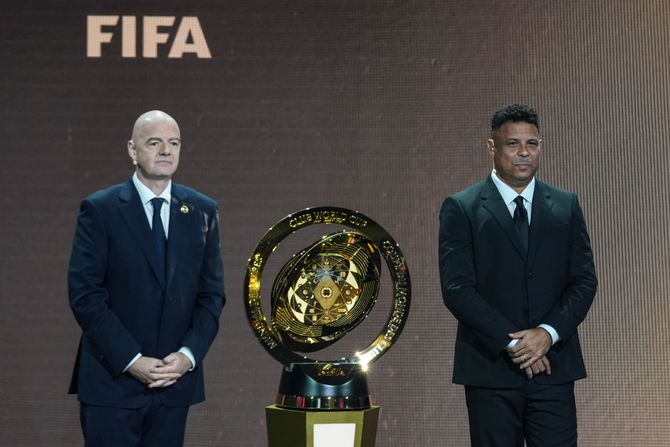 Đani Infantino, Ronaldo, FIFA