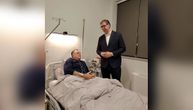 Vucic visits Milorad Dodik in hospital: "I wished him speedy recovery and good health"