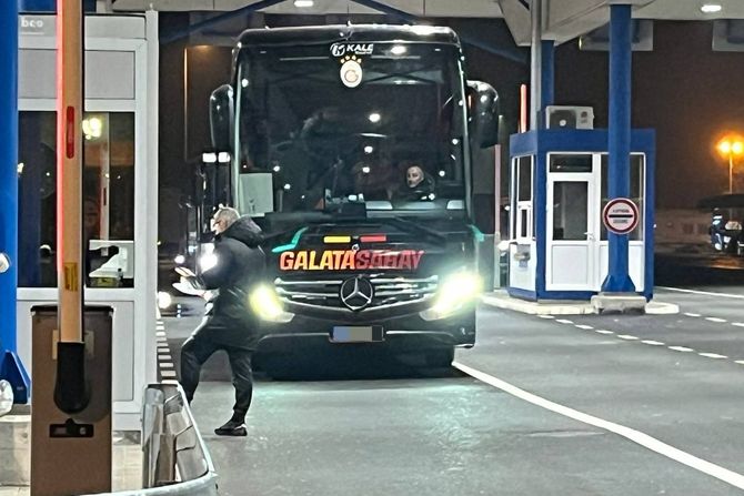 Autobus FK Galatasaraj