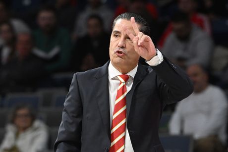 Janis Sferopulos - KK Crvena zvezda - KK Cibona Janis Sferopulos - KK Crvena zvezda - KK Cibona