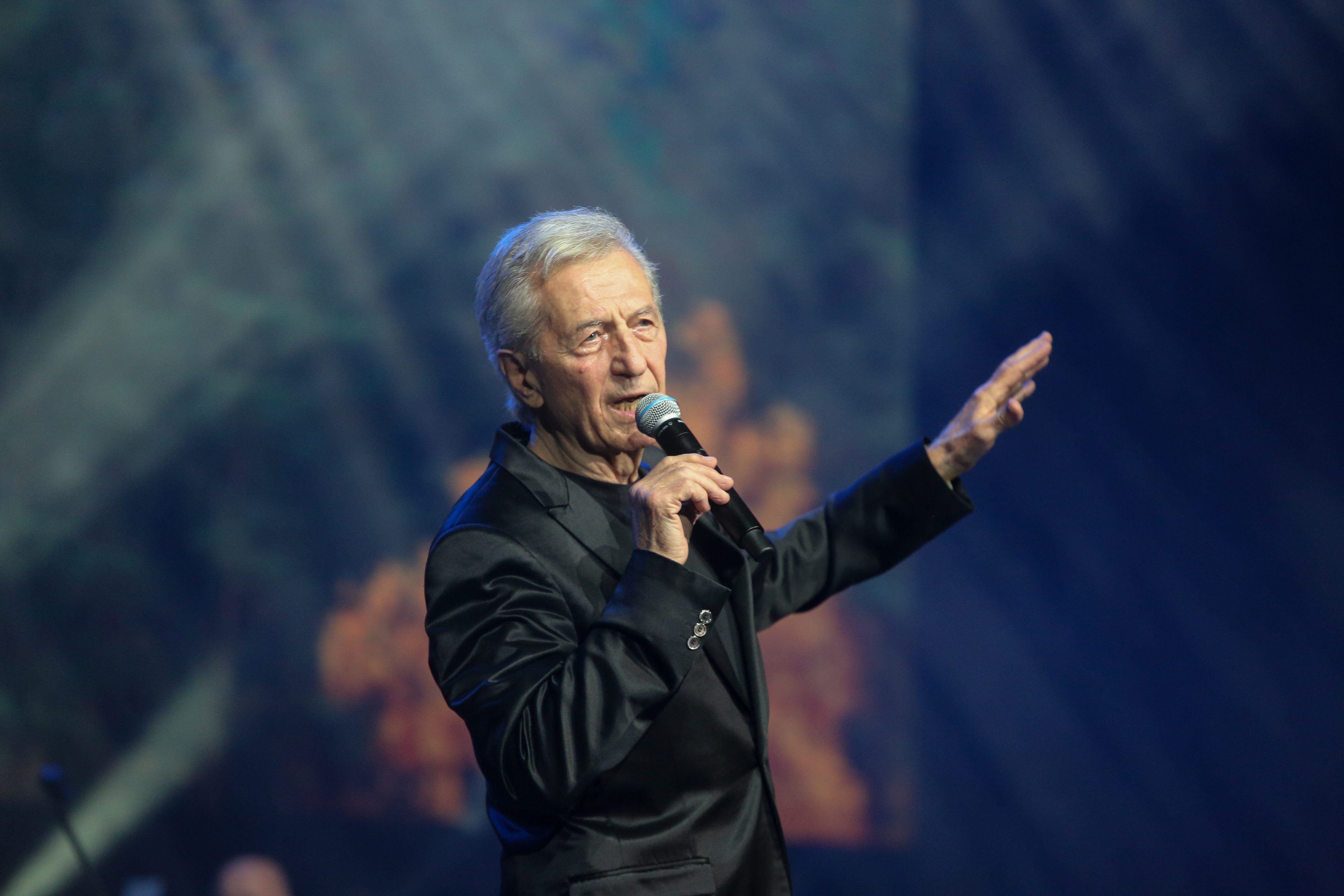 "Proklinjao sam novac i karijeru, pesma mi je ukrala poslednje dane s majkom" Bolno priznanje Miroslava Ilića