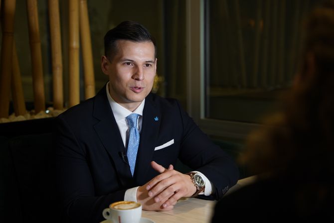 Miloš Radenković, voditelj