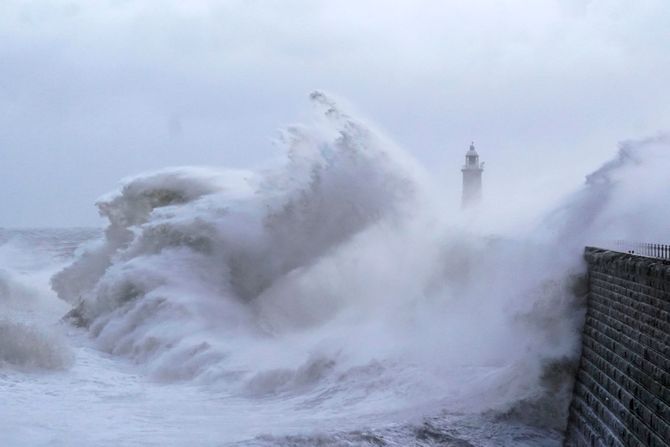 Storm Darragh Oluja Dara Velika Britanija