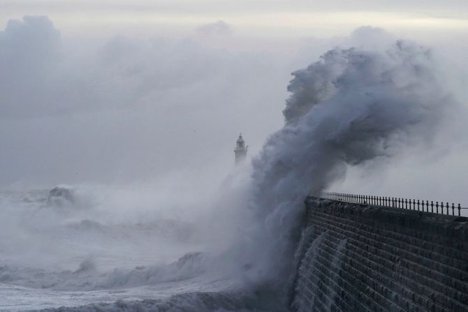 Storm Darragh Oluja Dara Velika Britanija