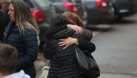 Najtužnija slika Srbije: Roditelji ubijene dece u Orašju i Duboni grle se i plaču ispred Specijalnog suda