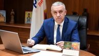 Na zidu kuće Nikole Jankovića u Kosovskoj Kamenici prešarani plakati Srpske liste i ispisani grafiti "UČK"