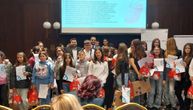 Digitalna inkluzija: Osnaživanje mladih Roma i Romkinja kroz razvoj veština za rad u savremenim medijima