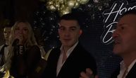 "Tata, treba da častiš!" Adriano Đogani zapevao sa roditeljima, pa zaigrao sa stricem: Pogledajte hit snimke