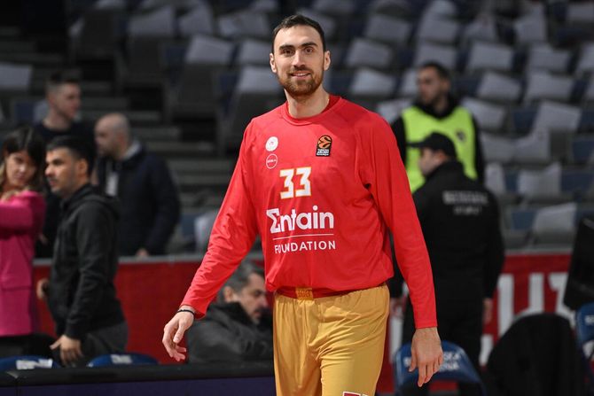 Nikola Milutinov Nikola Milutinov