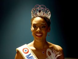 Mis Francuske Anželik Angar-Filopon