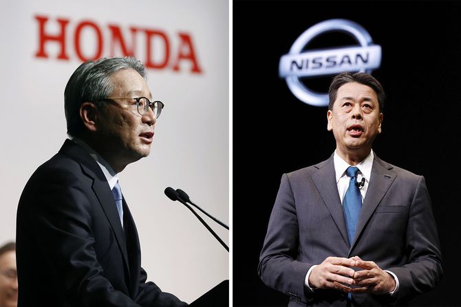 Makoto Uchida, president and CEO of Nissan Motor, and Toshihiro Mibe, Honda Motor president and CEO