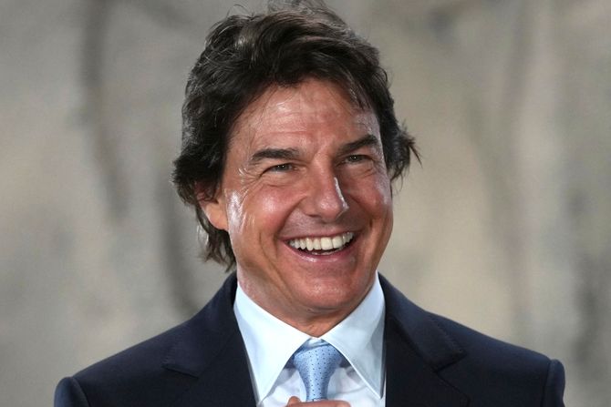 Tom Kruz dobio nagradu za doprinos i posvećenost američkoj mornarici kroz njegov filmski rad Tom Kruz dobio nagradu za doprinos i posvećenost američkoj mornarici kroz njegov filmski rad