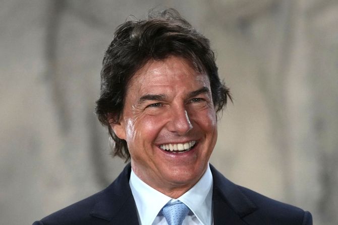 Tom Kruz dobio nagradu za doprinos i posvećenost američkoj mornarici kroz njegov filmski rad Tom Kruz dobio nagradu za doprinos i posvećenost američkoj mornarici kroz njegov filmski rad