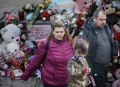 Porodica Ilić, Miloš i ivana Danka Porodica Ilić, Miloš i ivana Danka