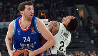 Efes uništio Partizan i Zvezdu, pa se raspao na prvom sledećem gostovanju i izgubio sa velikih -19 u Evroligi