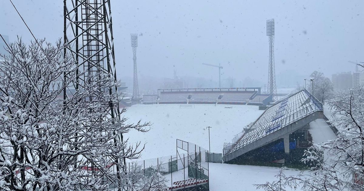 Desetine hiljada ljudi u BiH bez struje zbog snega: Stanje se pogoršava i na putevima