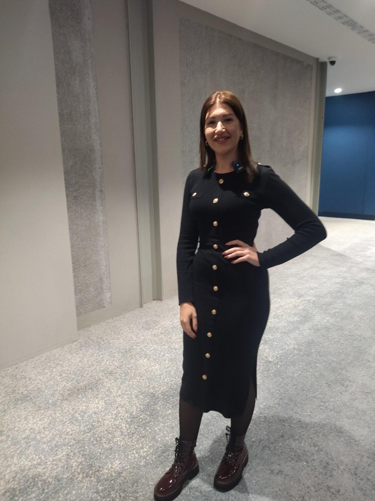 "Ti si nevaspitana i lopov!" Pevačica optužila koleginicu za krađu bakšiša: "Rekla mi je da sam nesposobna"