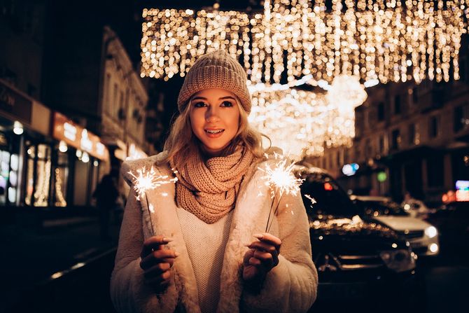 devojka, prskalica, nova godina, astrologija, horoskop devojka, prskalica, nova godina, astrologija, horoskop