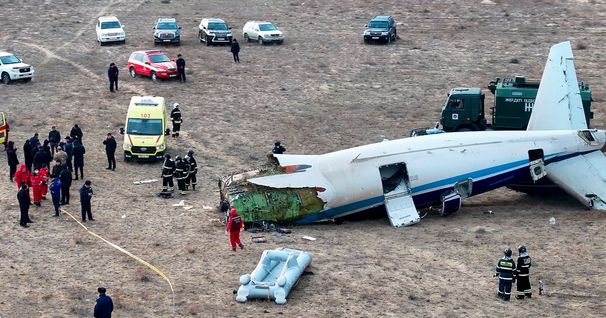 Piloti srušenog aviona pokušavali do poslednjeg trenutka da izbegnu pad