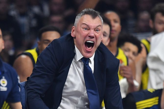 Šarunas Jasikevičijus, KK Partizan, KK Fenerbahče Šarunas Jasikevičijus, KK Partizan, KK Fenerbahče